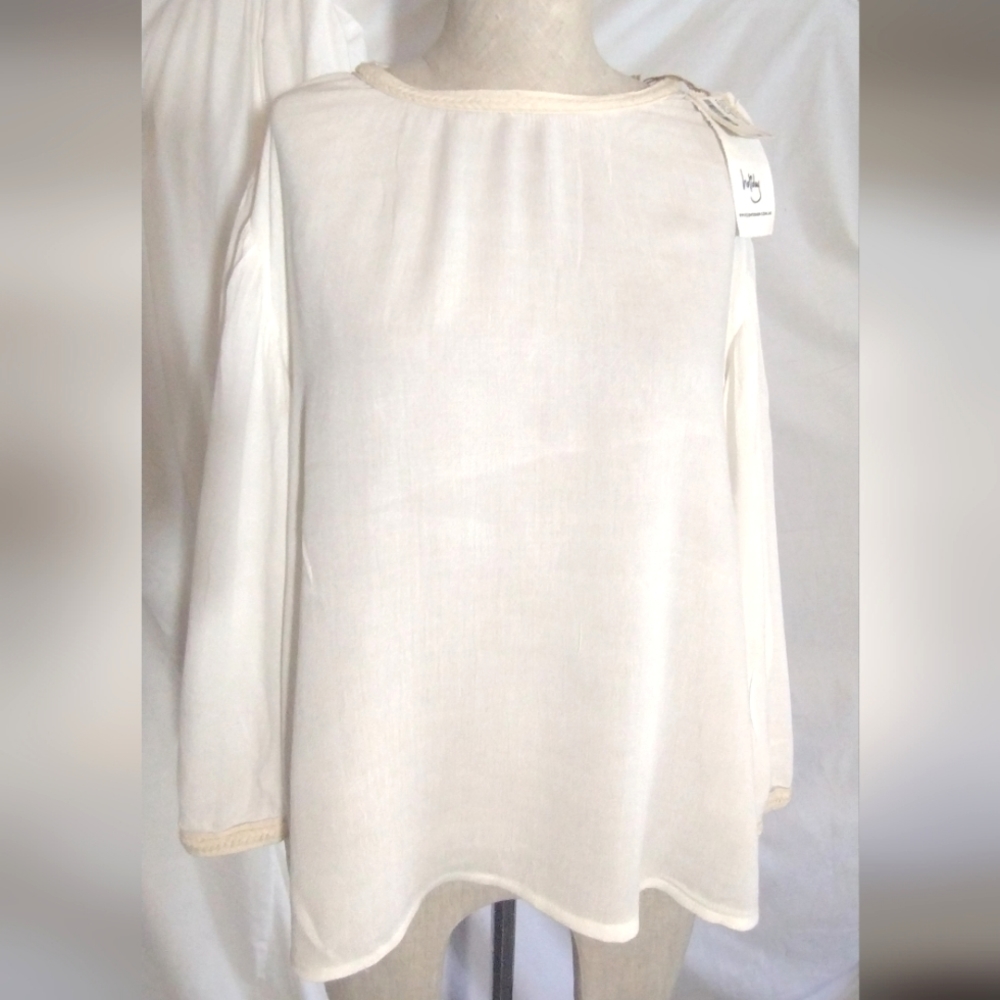 Blouse TAG, HOLIDAY ivory, embroidery round neck & winged, 3/4 sleeve, XL